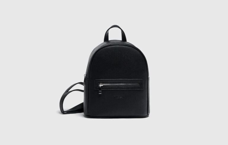 A lesson in pant silhouettes